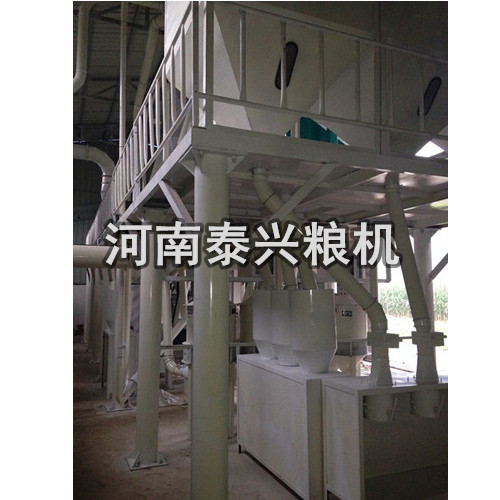河南新鄉(xiāng)50噸玉米加工設備安裝現(xiàn)場